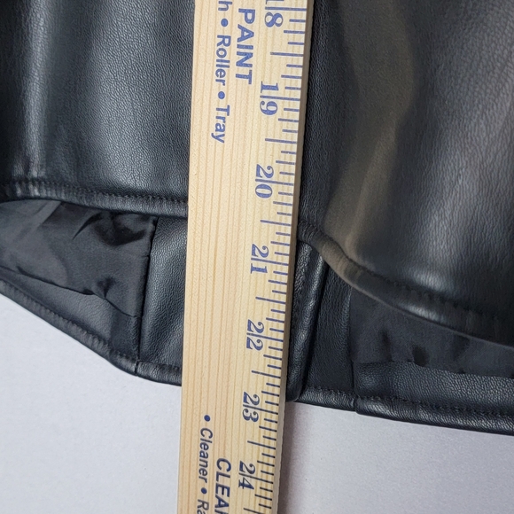ZARA Women's Faux Leather Moto Jacket with Zippers Size M. - Picture 8 of 8